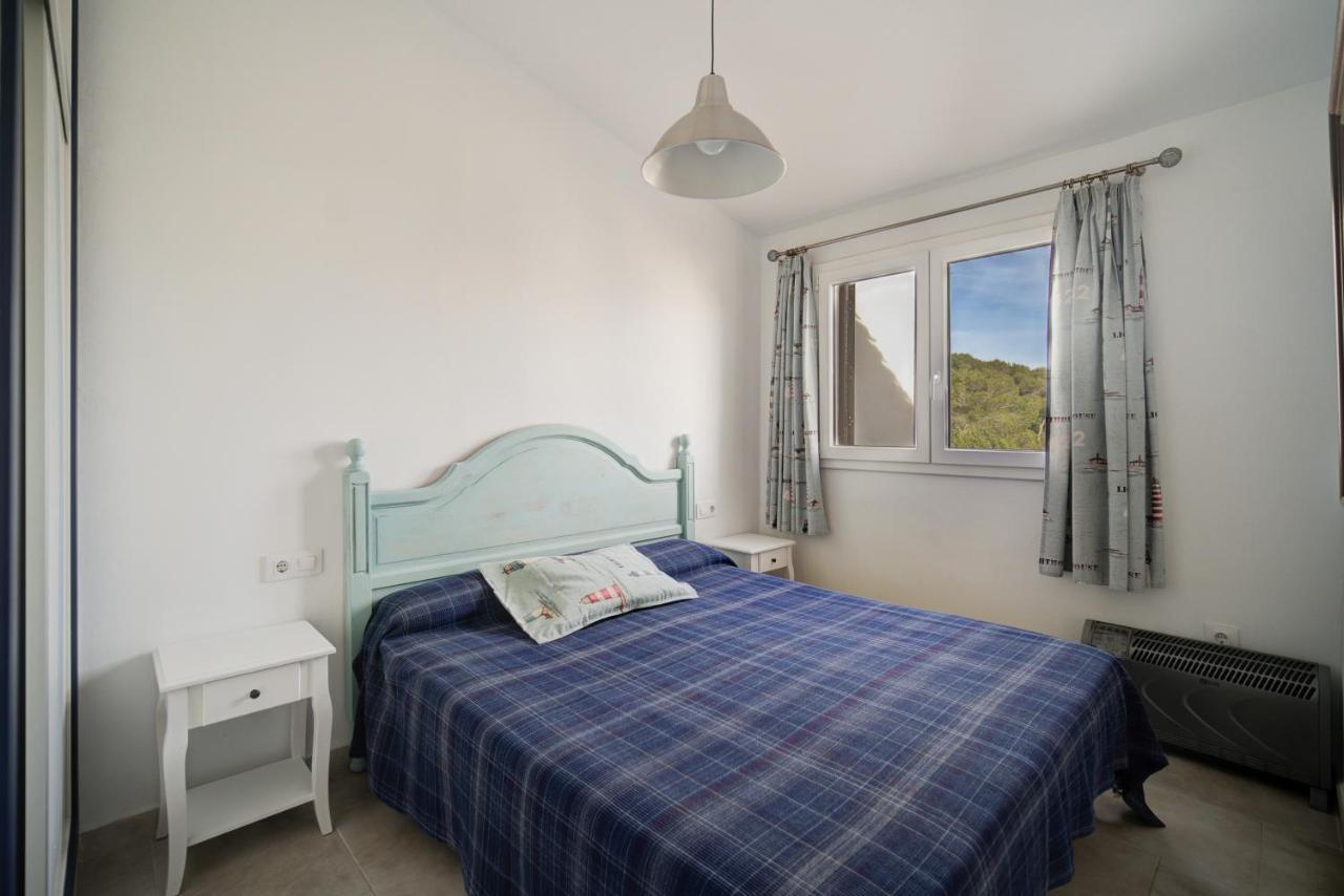 Vista Faro-Apartamento Con Balcon Que Mira Al Mar Cala'N Bosch  Exterior foto